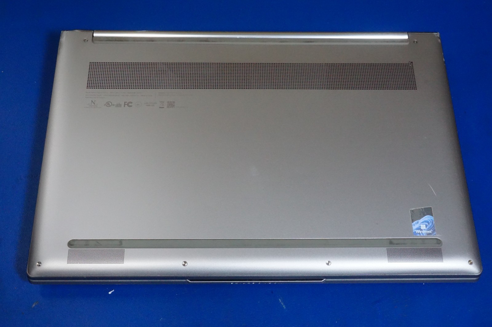 Lenovo Yoga 9 2-in-1 14ITL05 14″ i7-1195G7 2.9GHz 8GB RAM NO SSD/OS