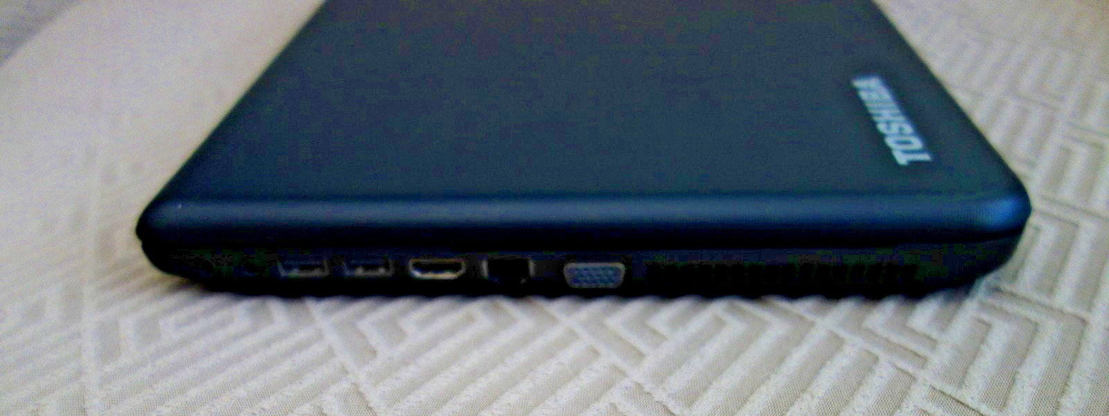Toshiba Satellite C55-A5300 Laptop Win 10 HD TrueBrite Display HDMI USB 3 DVDRW