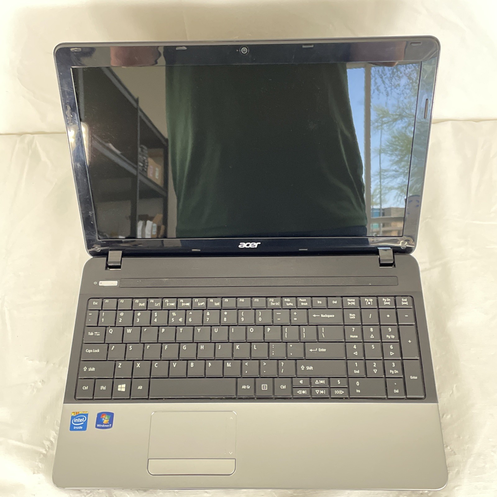 Acer Aspire E1-531 Laptop | Intel Celeron 1005M 1.90GHz | 8GB Ram | NO HD/OS