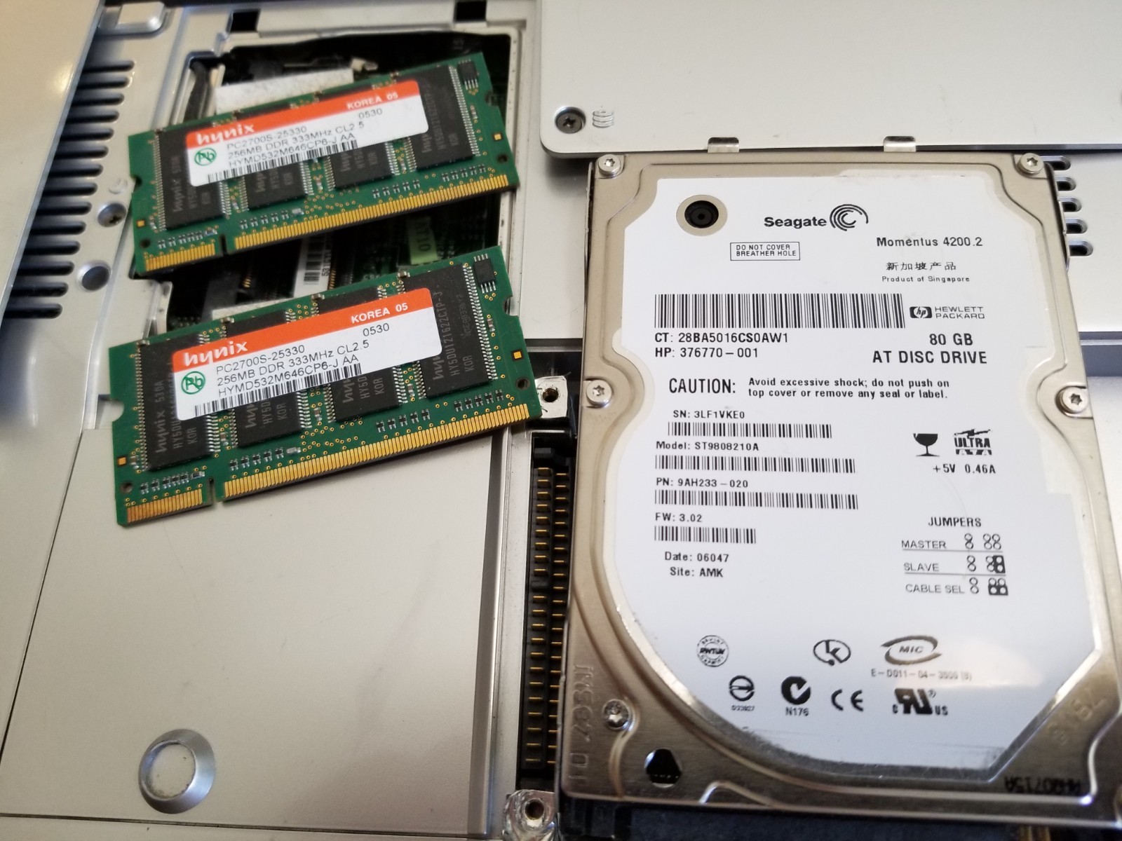 HP Pavilion Special Edition – Ent. Notebook PC DV1000 – 512MB, 80GB HDD – Parts