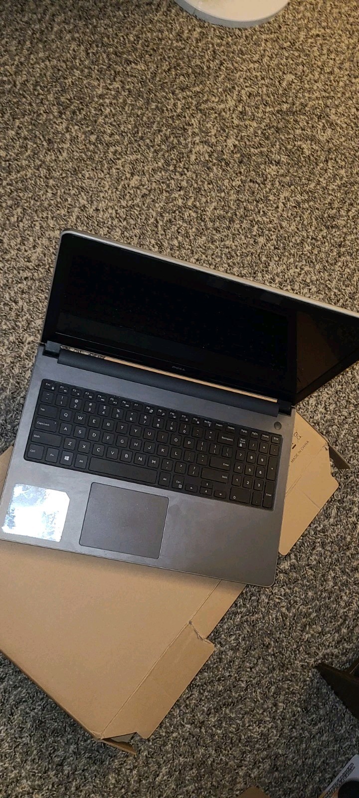Dell Inspiron 15 5000 15″ i7 2.50GHz 12GB 1TB+128GB Windows Silver Charger