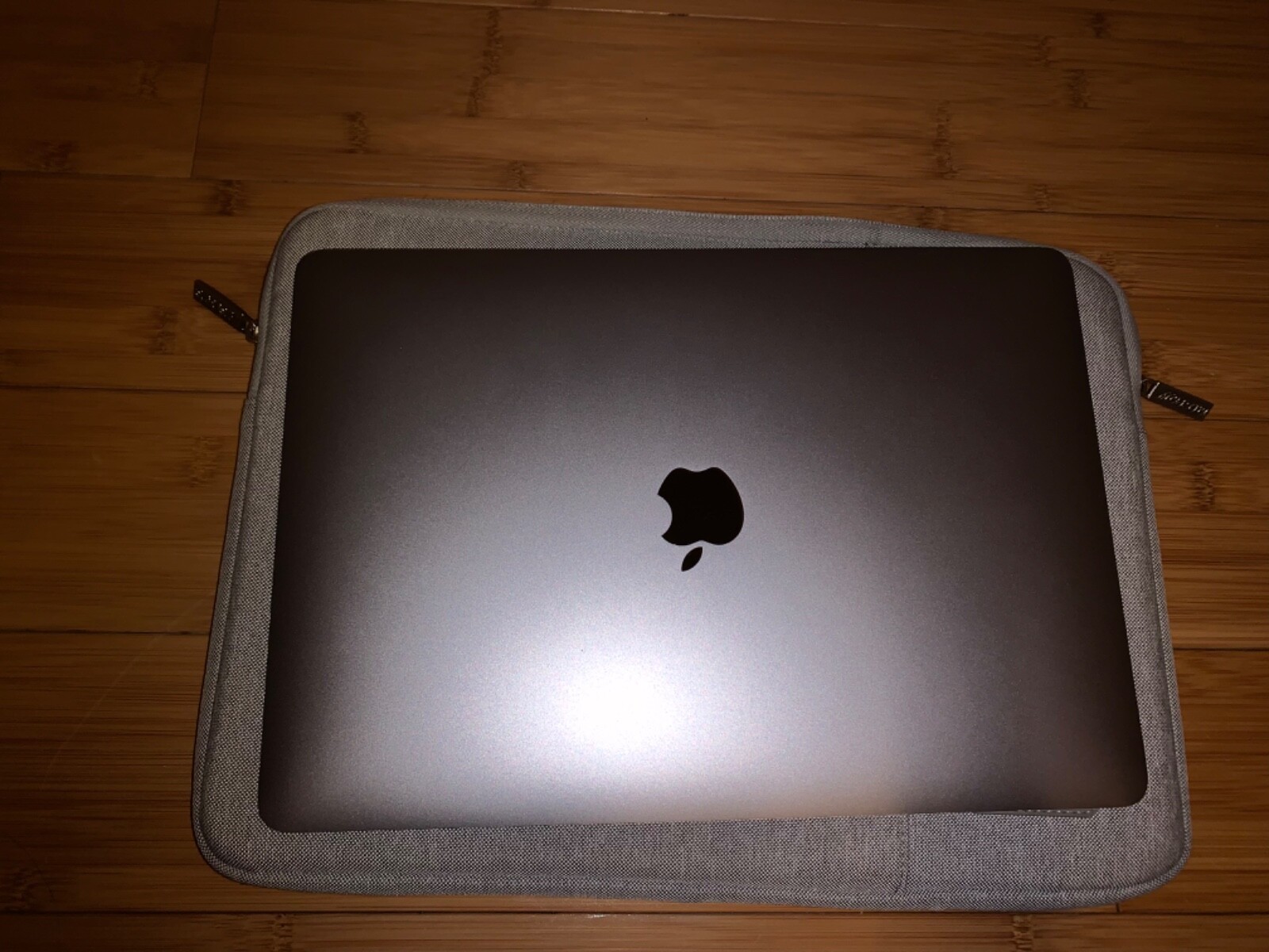 MacBook Air with Apple M1chip pre-owned in really good condition