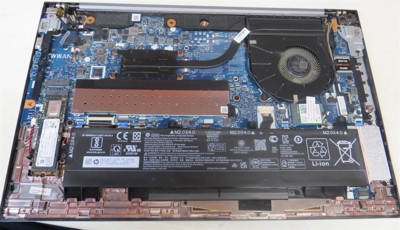 Scratched LCD HP ZBook Firefly 15 G7 Intel i7-10510U 1.8GHz 16GB 512GB SSD