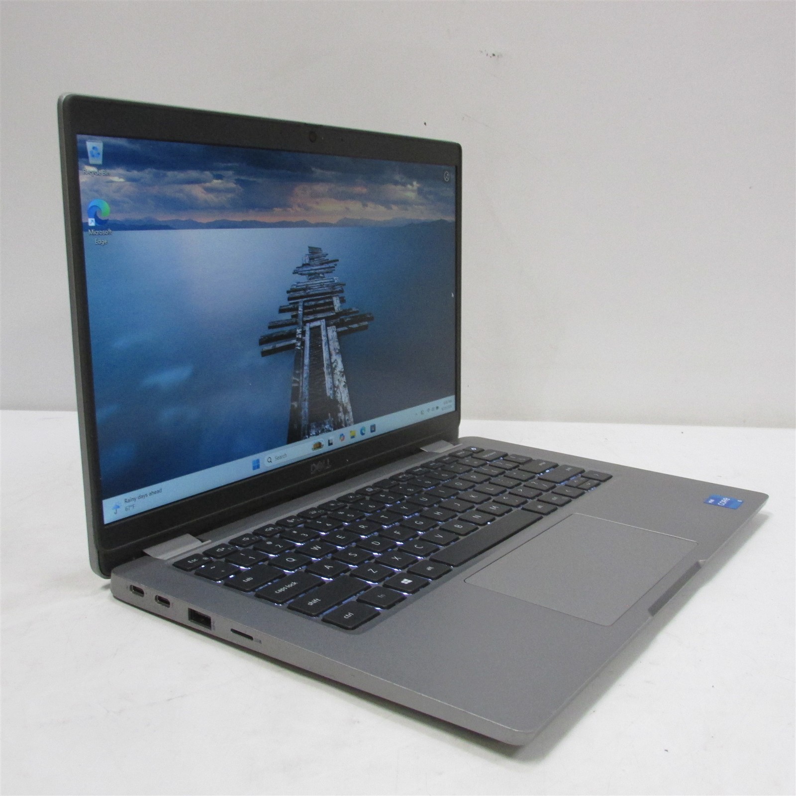 Dell Latitude 5320 i5-1135G7 2.4GHz 16GB RAM 256GB NVME 13.3″ W11 Pro COSM WEAR