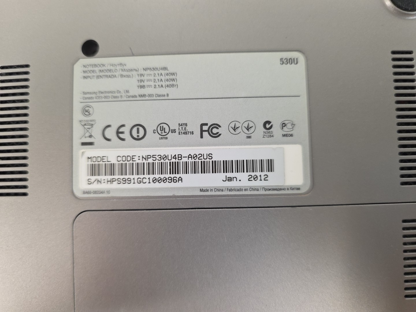 Samsung Series 5 Ultrabook| 14″|Intel core i5|8GB RAM|320GB HDD|NO OS