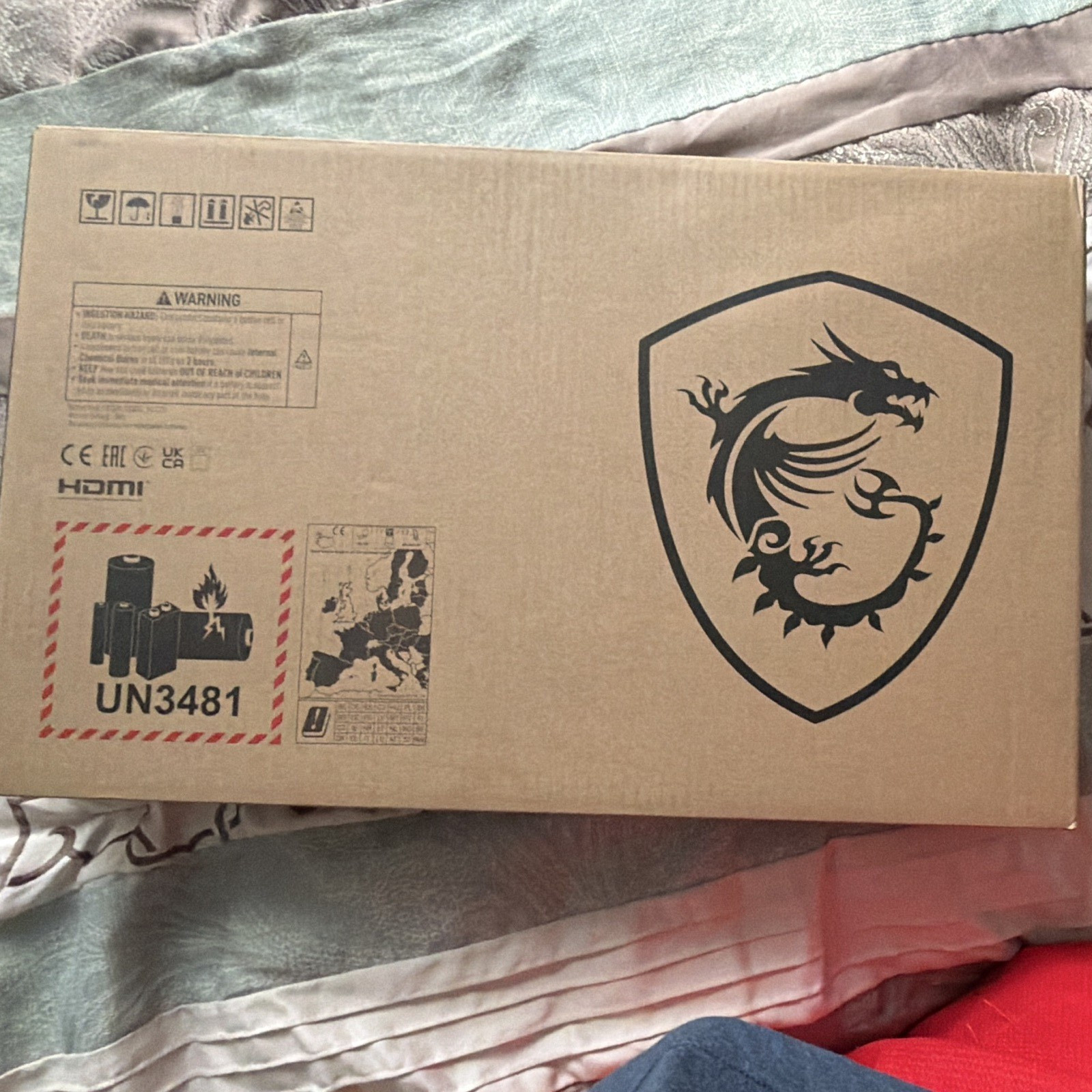 MSI Vector 16 HX AI A2XWHG 16in Ultra 7 RTX 5070 32GB 512GB SSD W11H