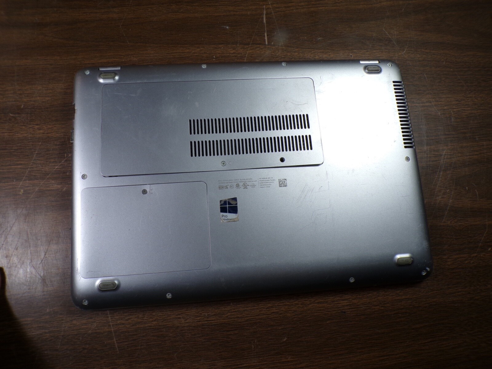 HP PROBOOK 440 G4 INTEL CORE I5-7200U 2.50GHZ 8GB RAM **BR0KEN SCREEN **NO HD