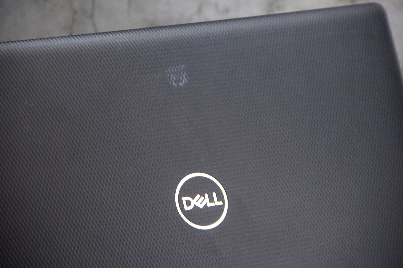 Dell Inspiron 3585 15″ Laptop, Ryzen 3, NO RAM, NO SSD/OS, AS IS FOR PARTS