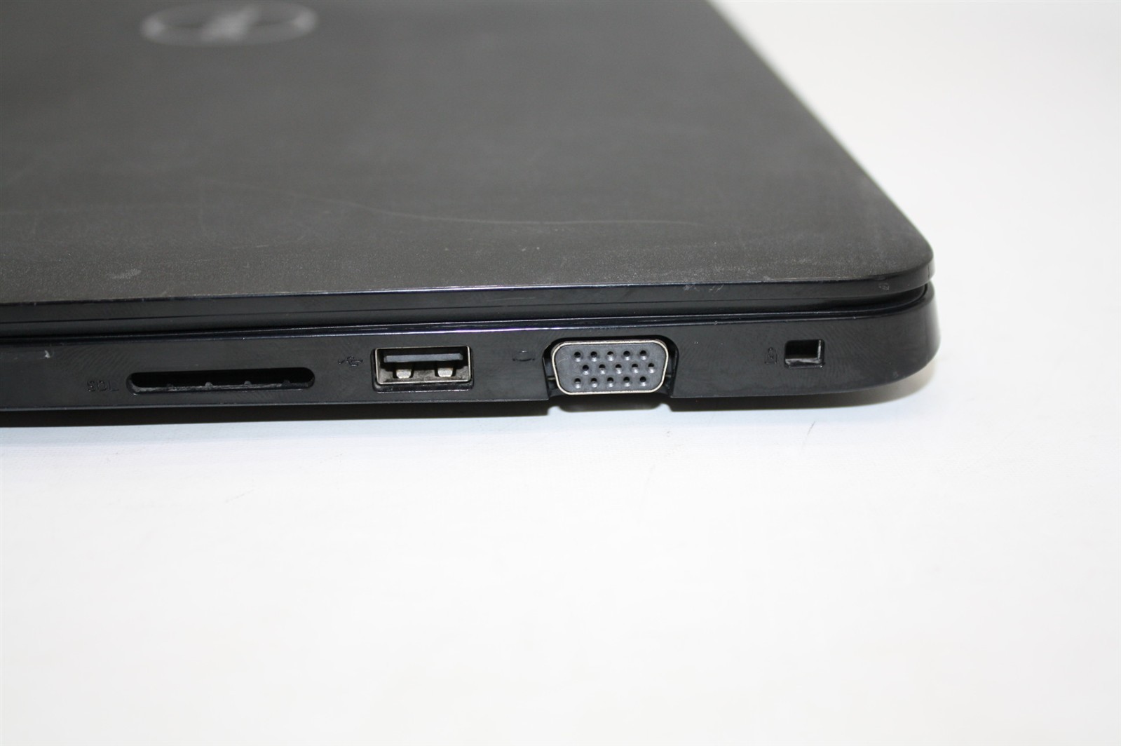 15.6″Dell Latitude 3500 i5-8265U 1.60GHz RAM 8GB SSD 128GB/Keyboard issue