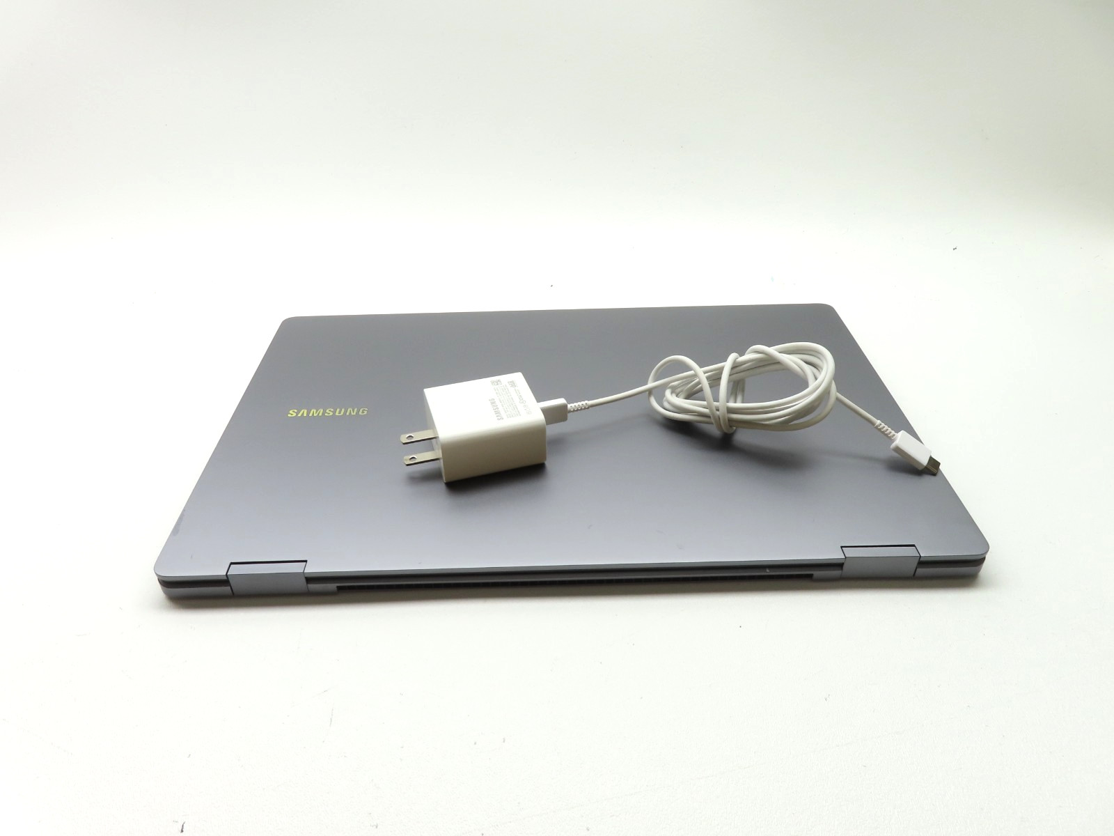 Samsung Galaxy Book5 360 NP750QHA 15.6″ Touch Ultra 7 256V 16GB 512GB SSD