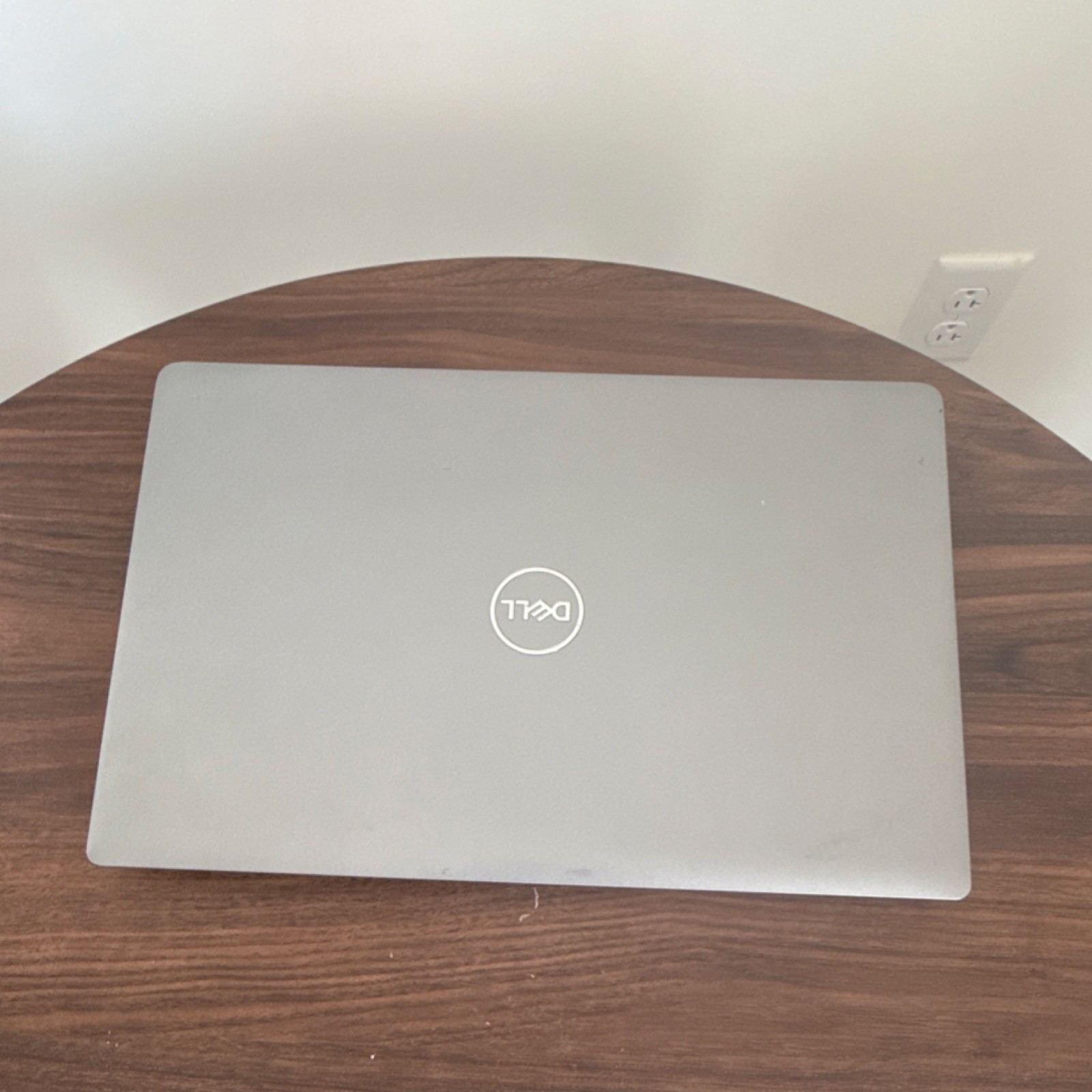 Dell Precision 3591 Laptop i7 16GB 15.6″ Silver Windows 11 Pro + Charger