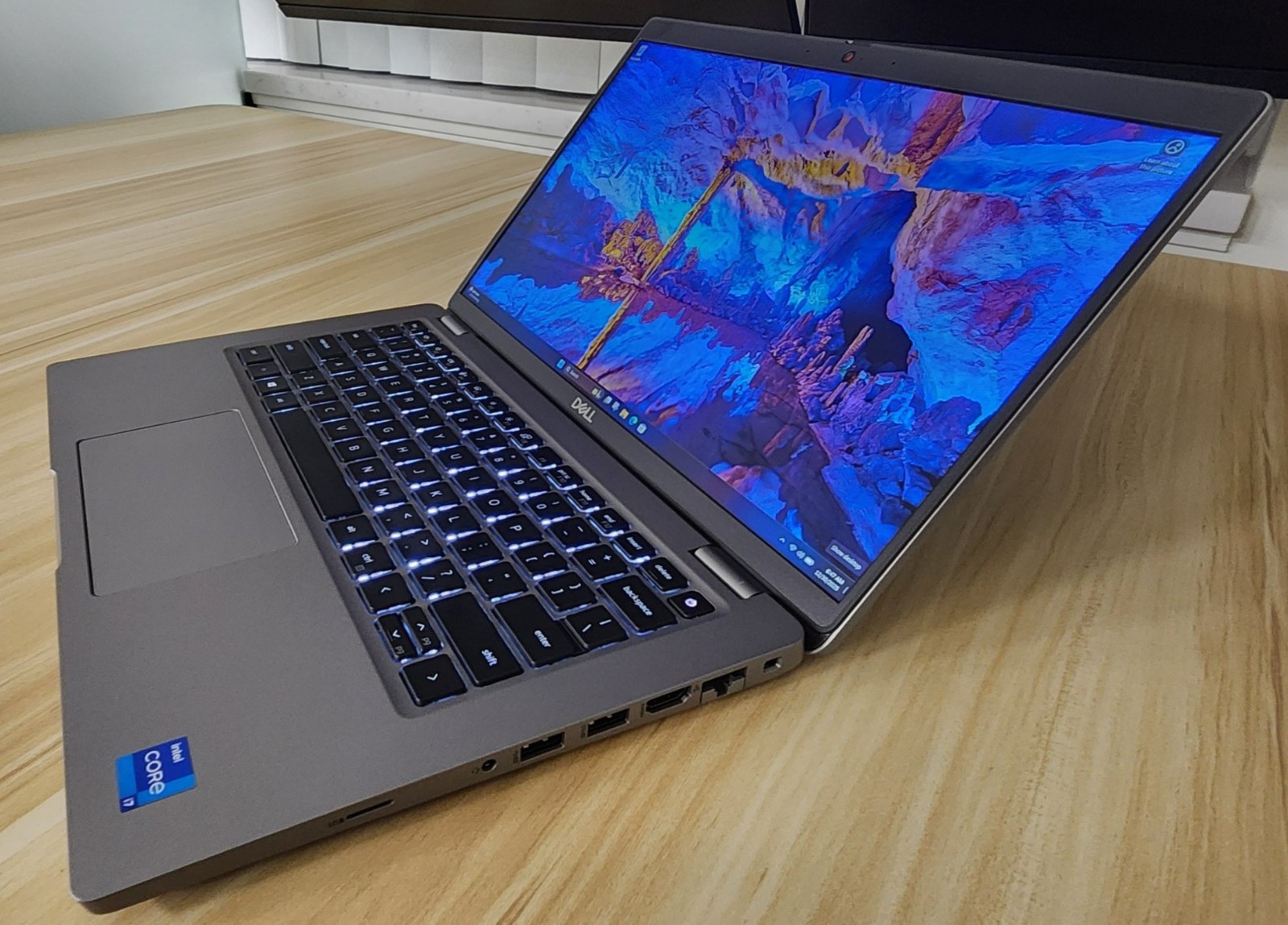 Dell 5420 14″ Up to 4.8GHz i7-1185G7 16GB RAM 1TB SSD Win 11 Pro