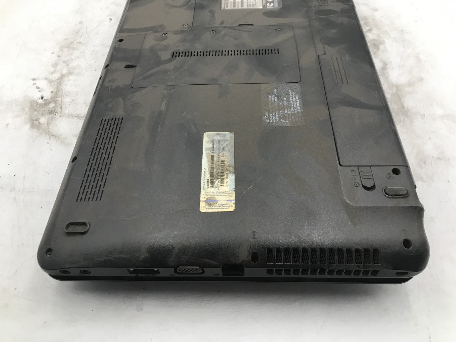TOSHIBA SATELLITE L655 S5144 – FOR PARTS/REPAIR – INTEL I5 480M – NO RAM-READ-BB