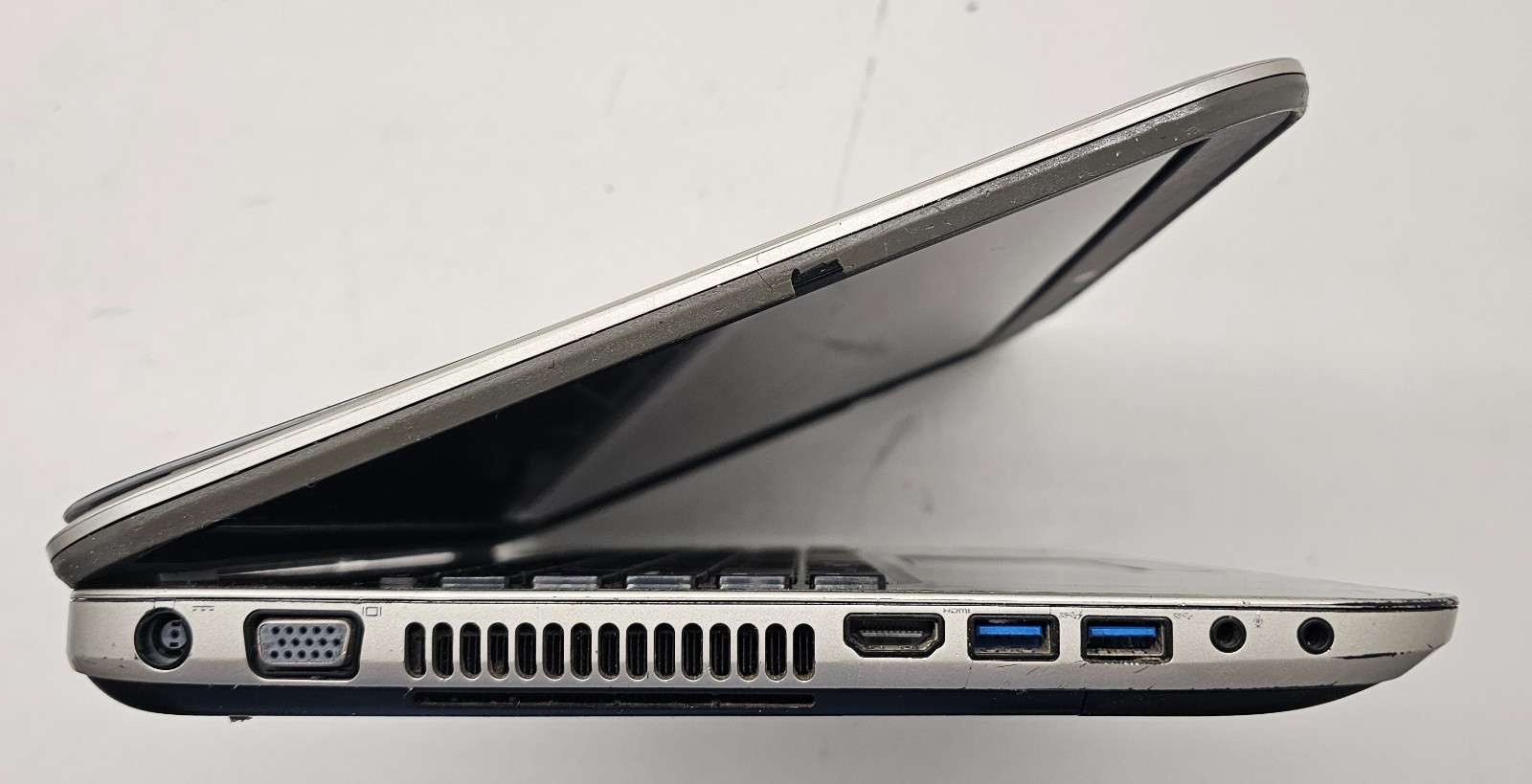 Dell Inspiron 5520 15.6” Laptop Intel NO RAM/HD/OS/BATT/POWER (FL)
