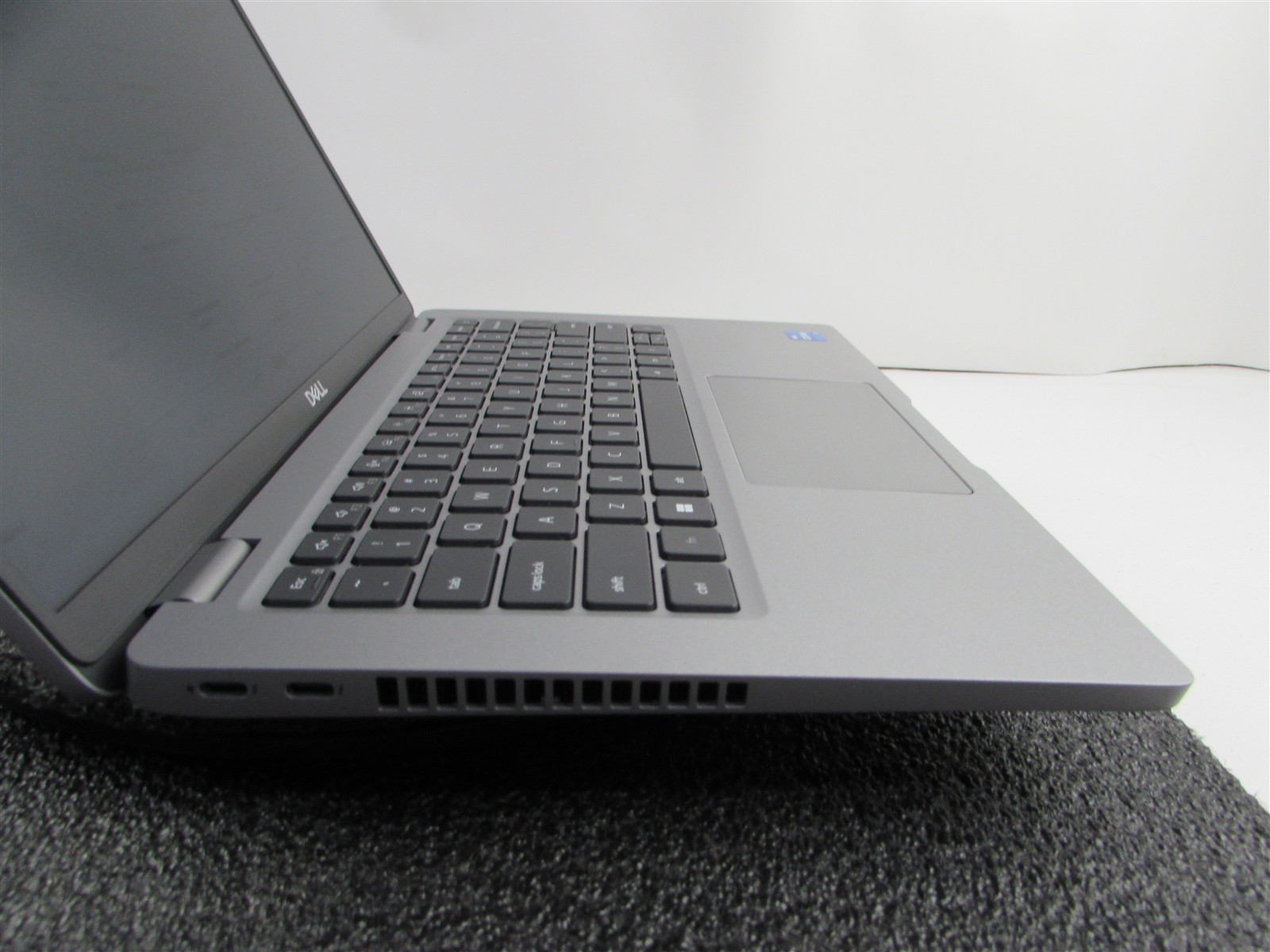 DELL LATITUDE 5430 1920X1080 FHD CORE I7-1265U 512GB SSD 16GB RAM NO O.S