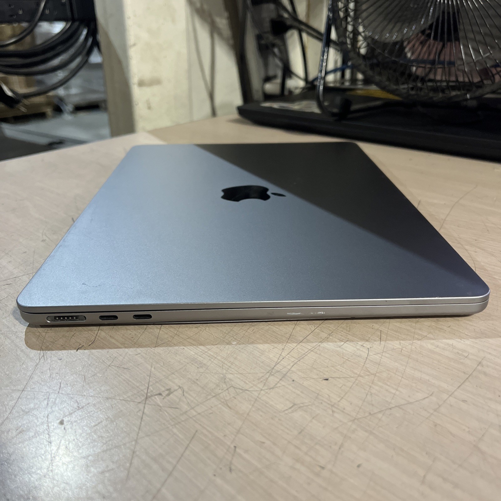 APPLE MACBOOK AIR “M2″ 8 CPU/8 GPU 13” 3.49 GHZ 8GB RAM 256SSD