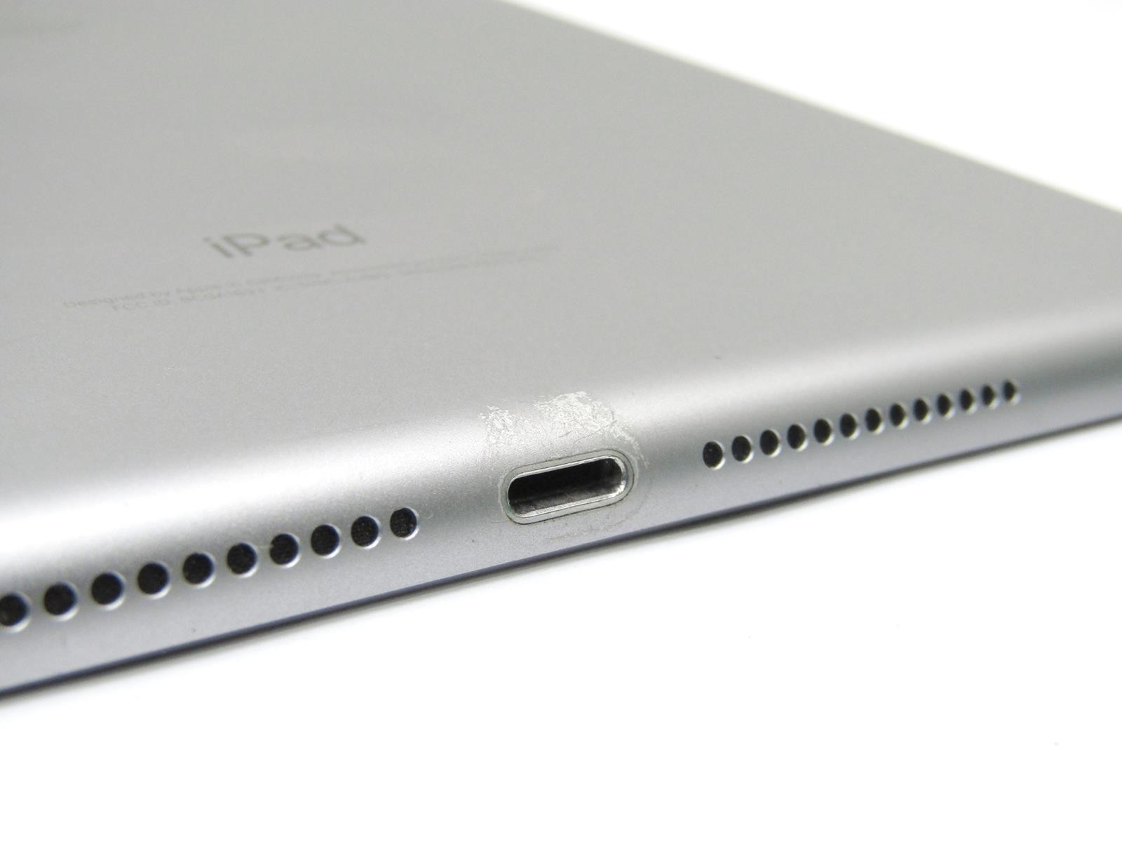 Apple iPad 6 A1893 7,5 32GB Tablet 9.7″ | Space Gray | WiFi Only | Health: 90%