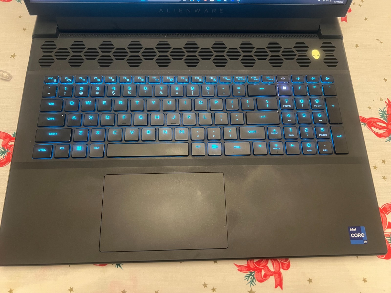 Alienware m18 R2 – i9-14900HX, RTX 4080, 32GB RAM, 1TB, Gaming Laptop + Backpack