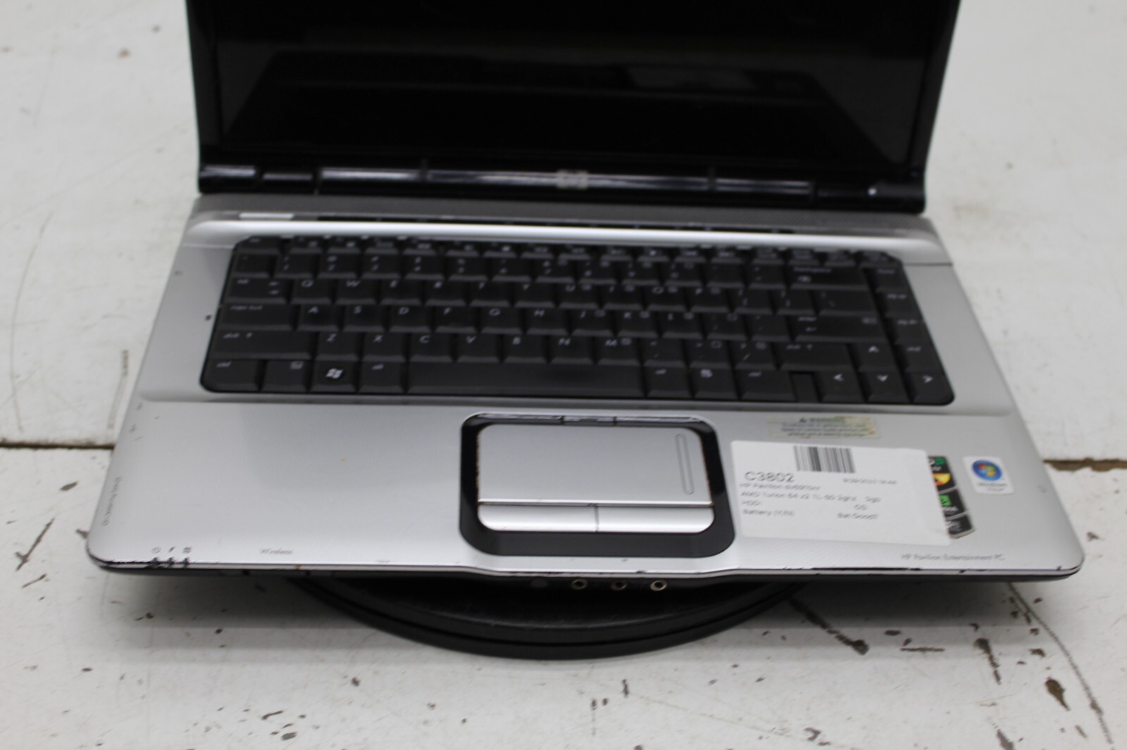 HP Pavilion dv6915nr Laptop AMD Turion 64 x2 3GB Ram No HDD or Battery