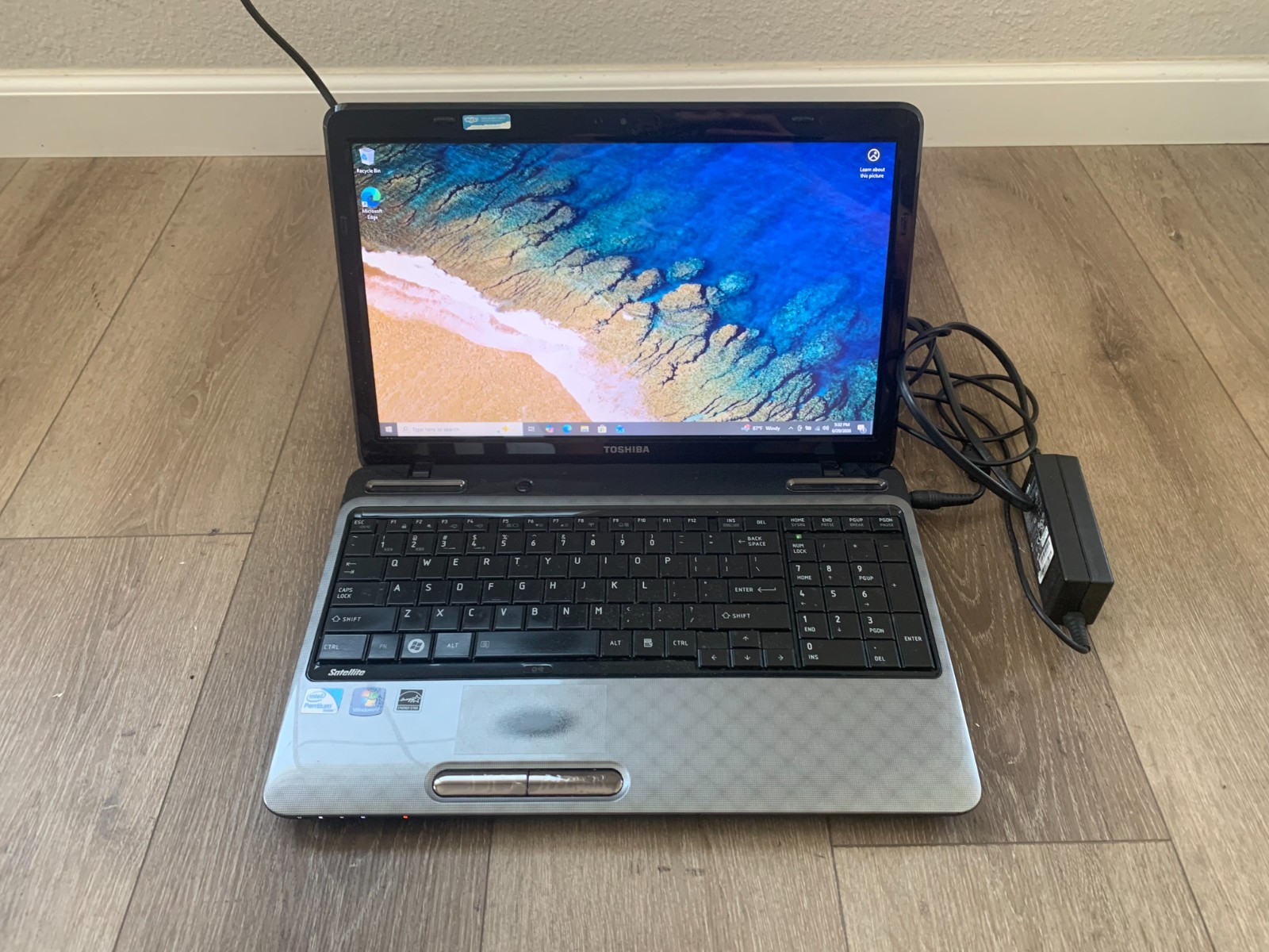 Toshiba Satellite L755-S5244 Intel Pentium B940 2.00GHz 4GB RAM 160GB HDD Win 10