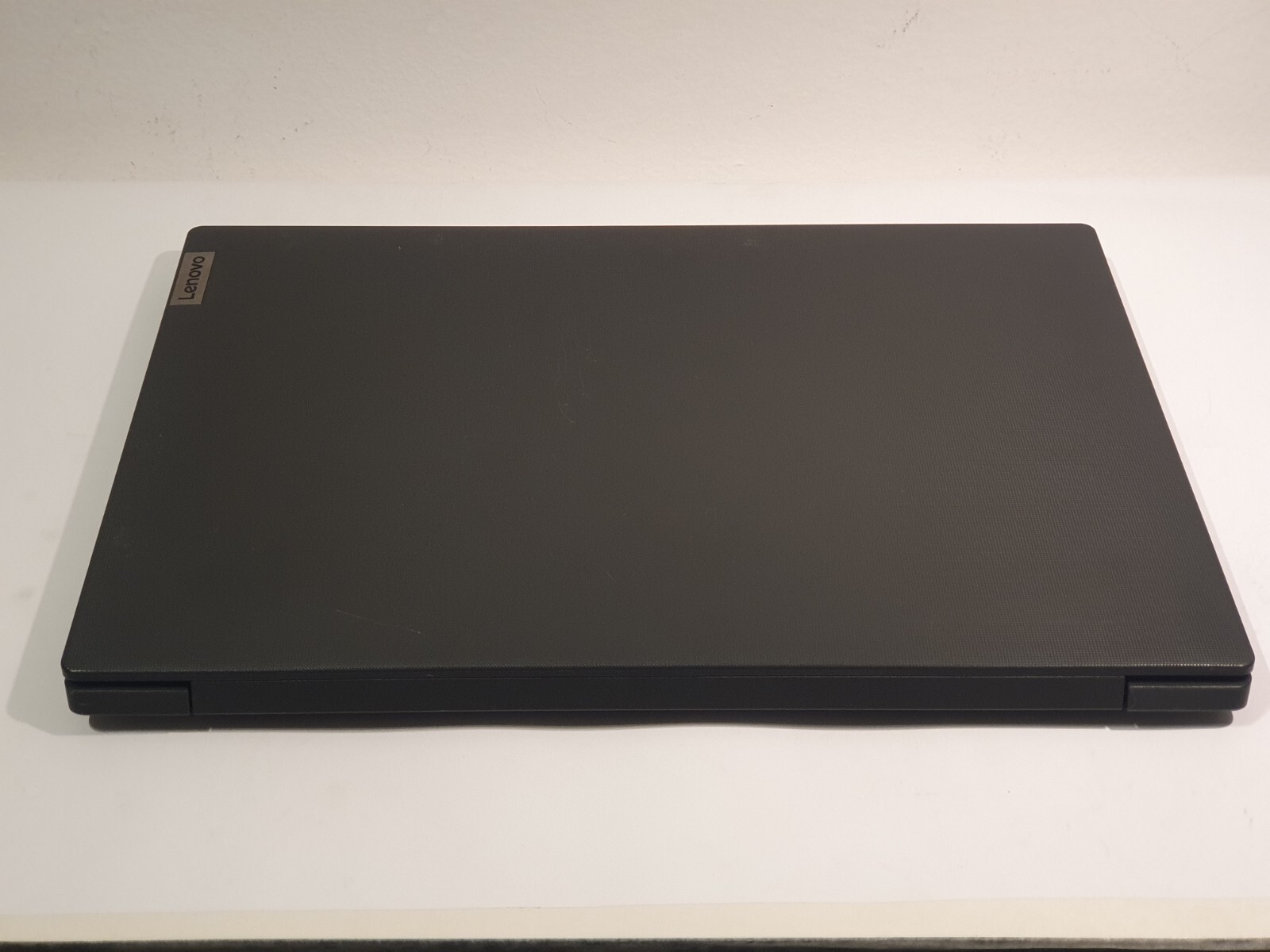 LENOVO IDEAPAD 3 15AD05 4GB 240GB AMD AMD 3020e 1.2 15.6″ (241) Notebook