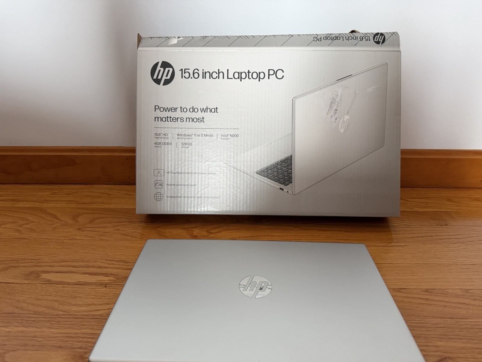 HP 15.6″ Laptop Intel N200 4GB RAM 128GB SSD Silver Windows 11 Webcam Wi-Fi
