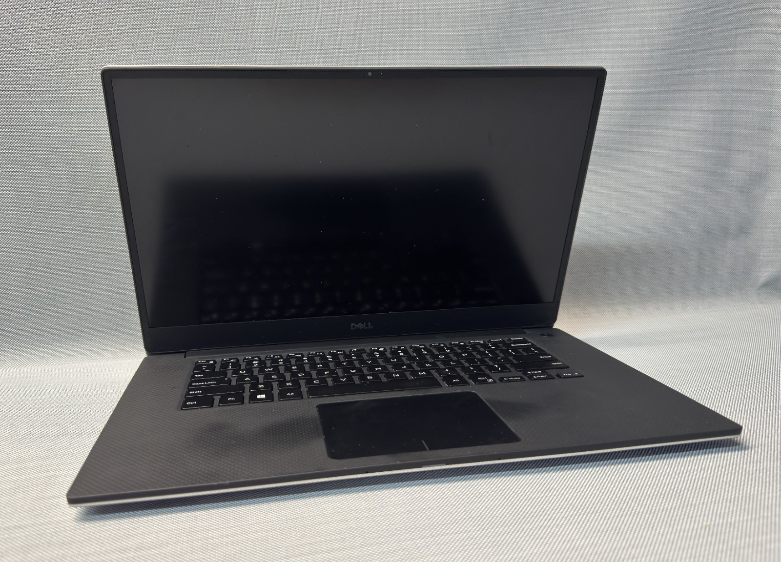Dell Precision 5540 i7-9th | NVIDIA T2000 | 16Gb RAM | 256Gb SSD | Win11 Pro