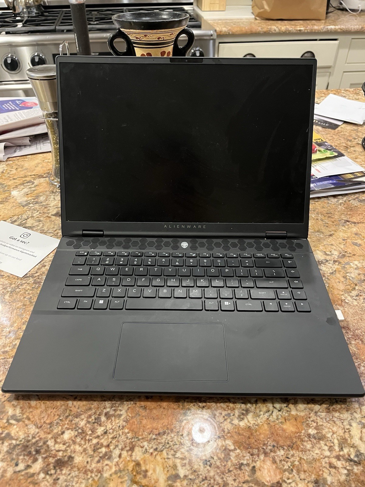Alienware M16 R2 Gaming Laptop – Intel Core Ultra 9 185H, 32GB RAM, 1TB SSD