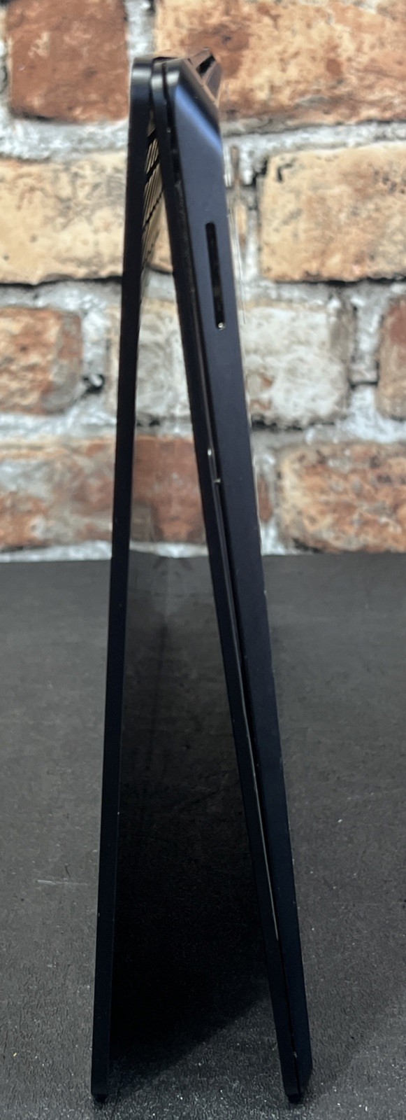 Microsoft Model: 1995 Chassis + Battery + Screen Black / READ