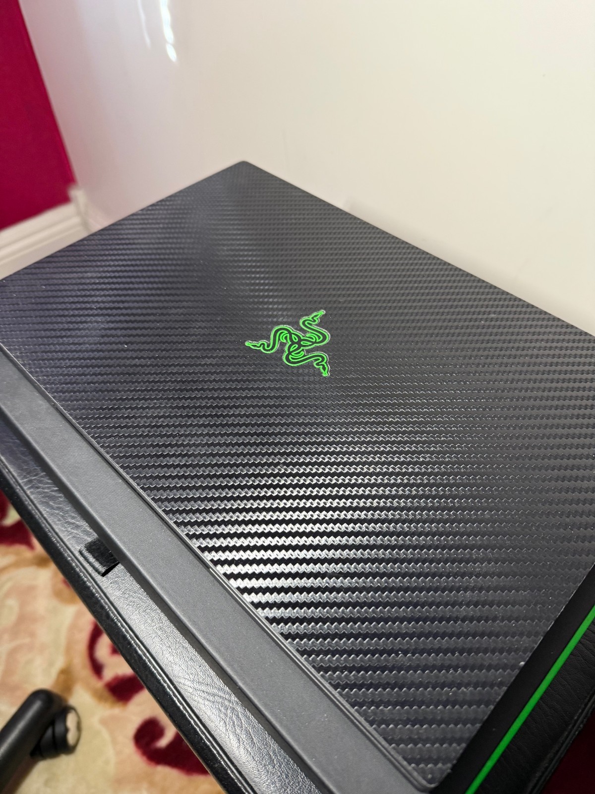 Razer Blade 15, 2018 – Carbon Fiber – With Original Box and Decoded Sleeve