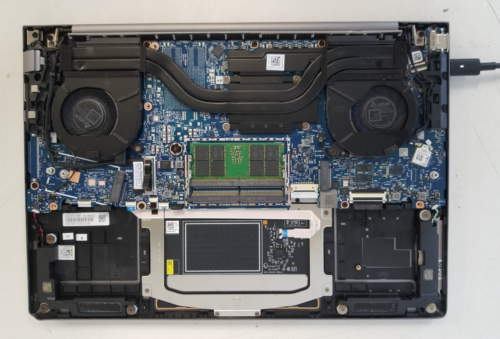 HP ZBook 8 G1i 14” Mobile Workstation Ultra 5 235U 32GB DDR5 NO SSD