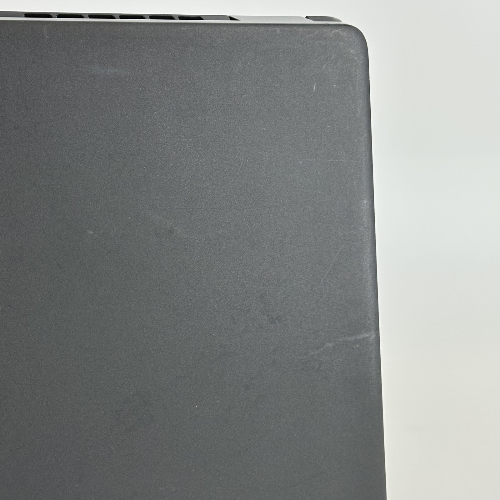 Dell Latitude 3410 14 Gray FHD i7-10510U 1.80GHz 16GB 512GB SSD Good