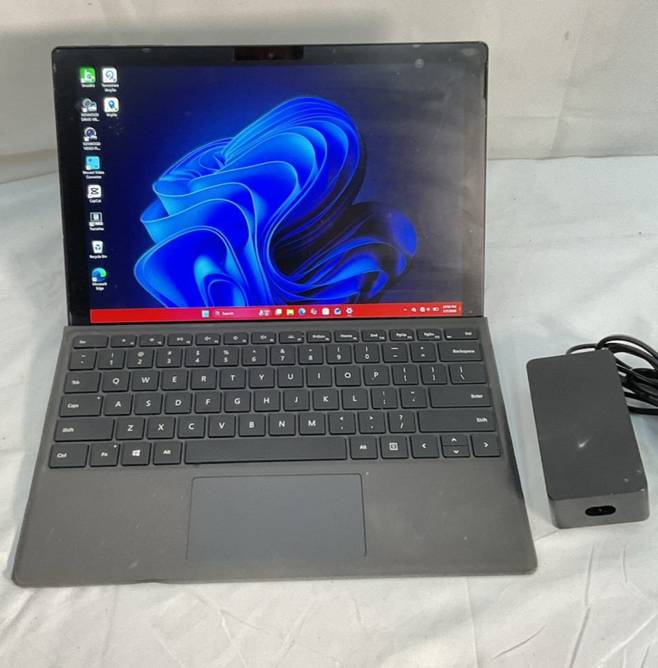 Microsoft Surface Pro 6 1796 Tablet / i5-8350U 256SSD 8GB Ram Windows 11 Home