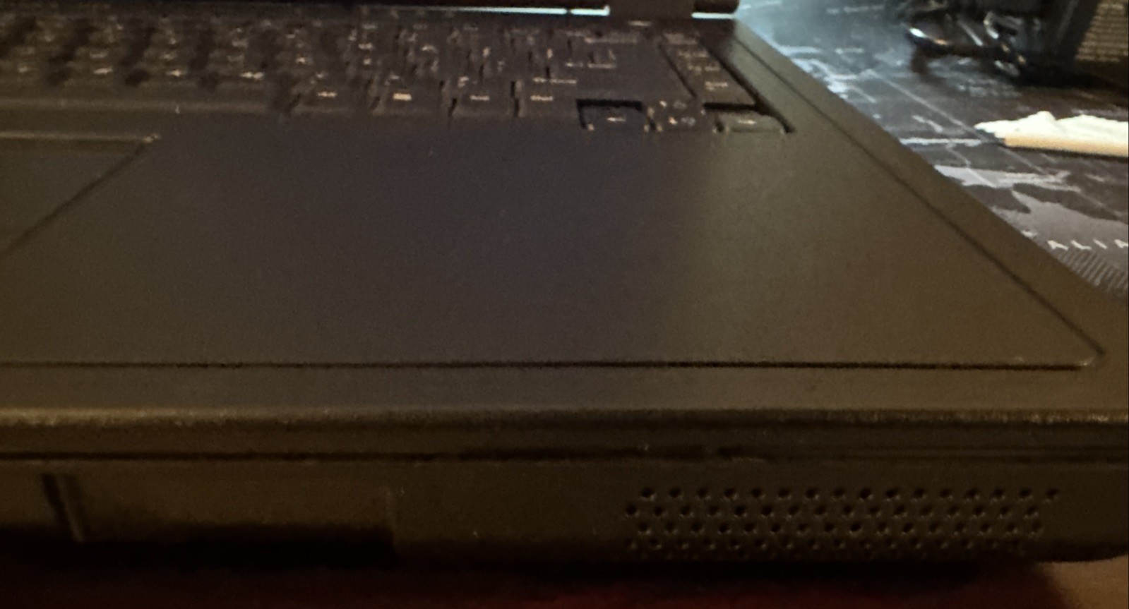Dell Inspiron 2200 14.1in. Notebook/Laptop FOR PARTS