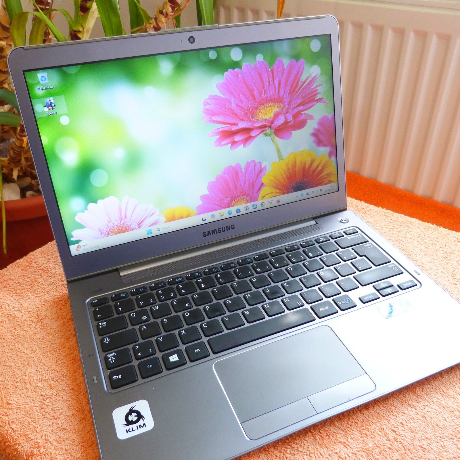 Samsung 530U Business 13″ l METAL ULTRABOOK I 1TB SSD Windows 11 12GB RAM