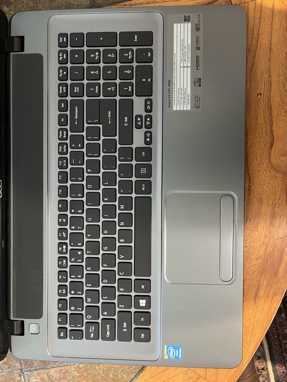 Acer Aspire E1-731-4656 17.3in Pentium 4GB 500GB HDD Windows 8 Silver