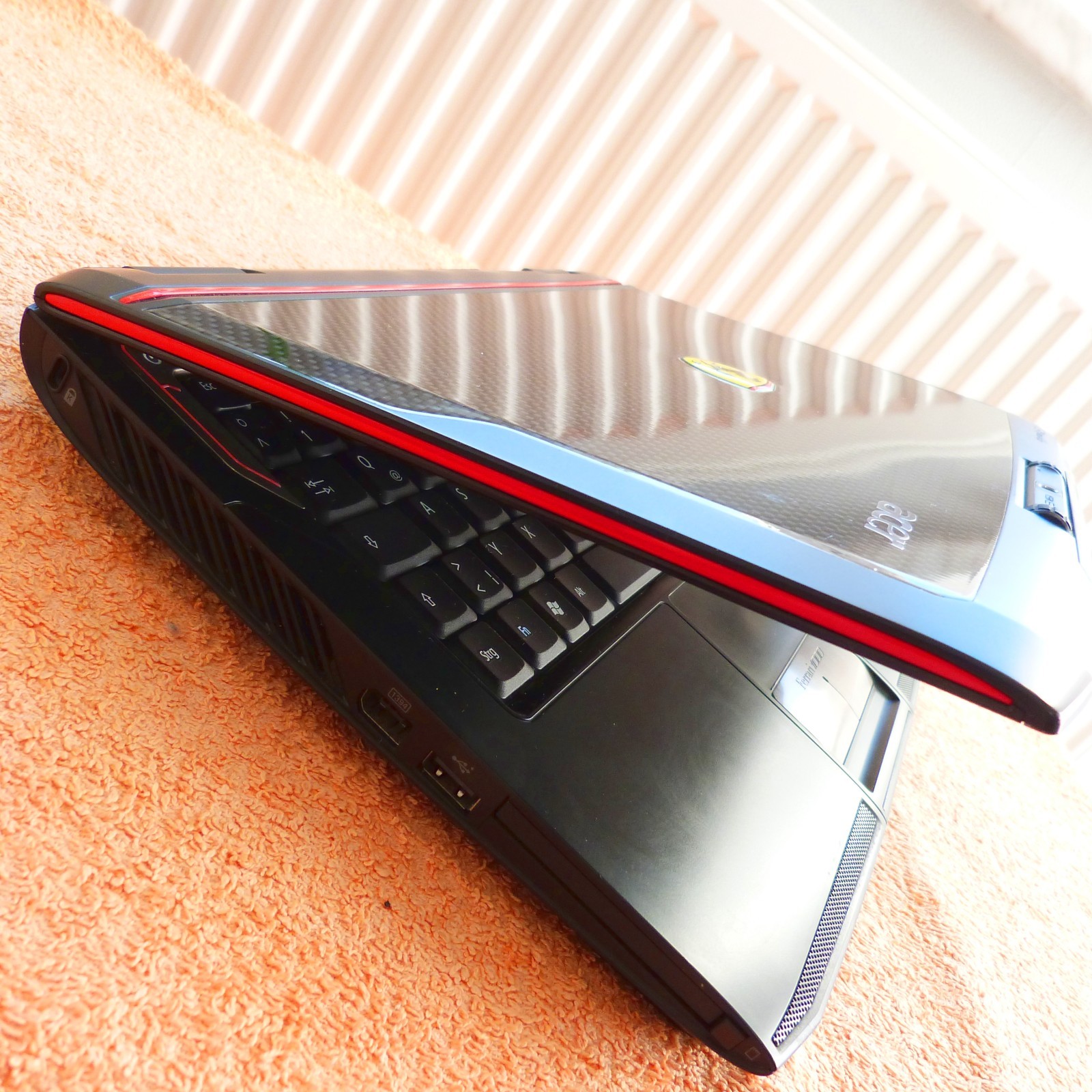 Acer Ferrari 1000 RARE HTF l NetBook 12 inch l NO Hard Drive No Windows