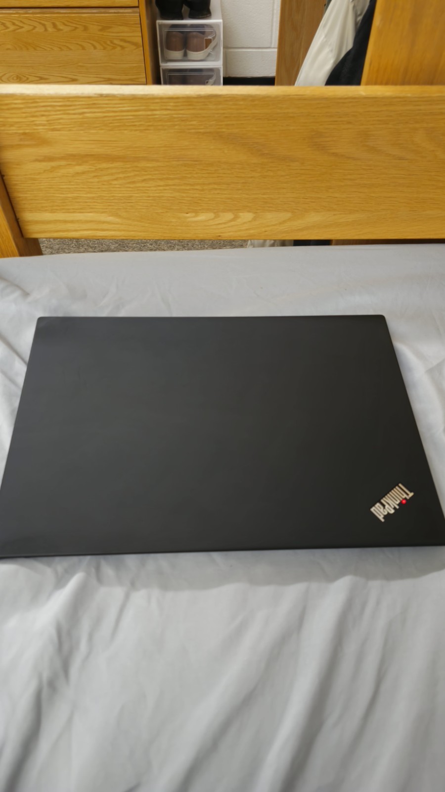 Lenovo ThinkPad T490 14″ FHD i5-8265U 8GB RAM 256GB SSD Win 11 Black