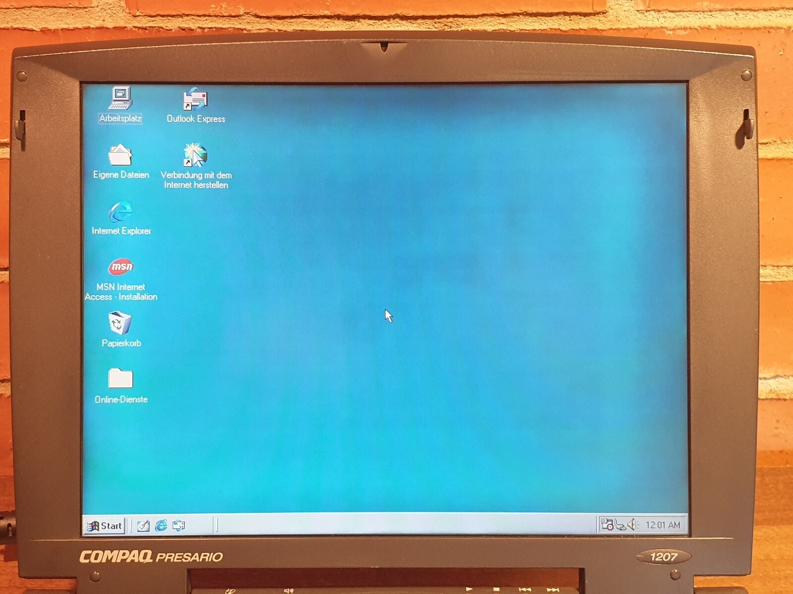 Compaq Presario 1207 – Rare Vintage Laptop Fully Functional