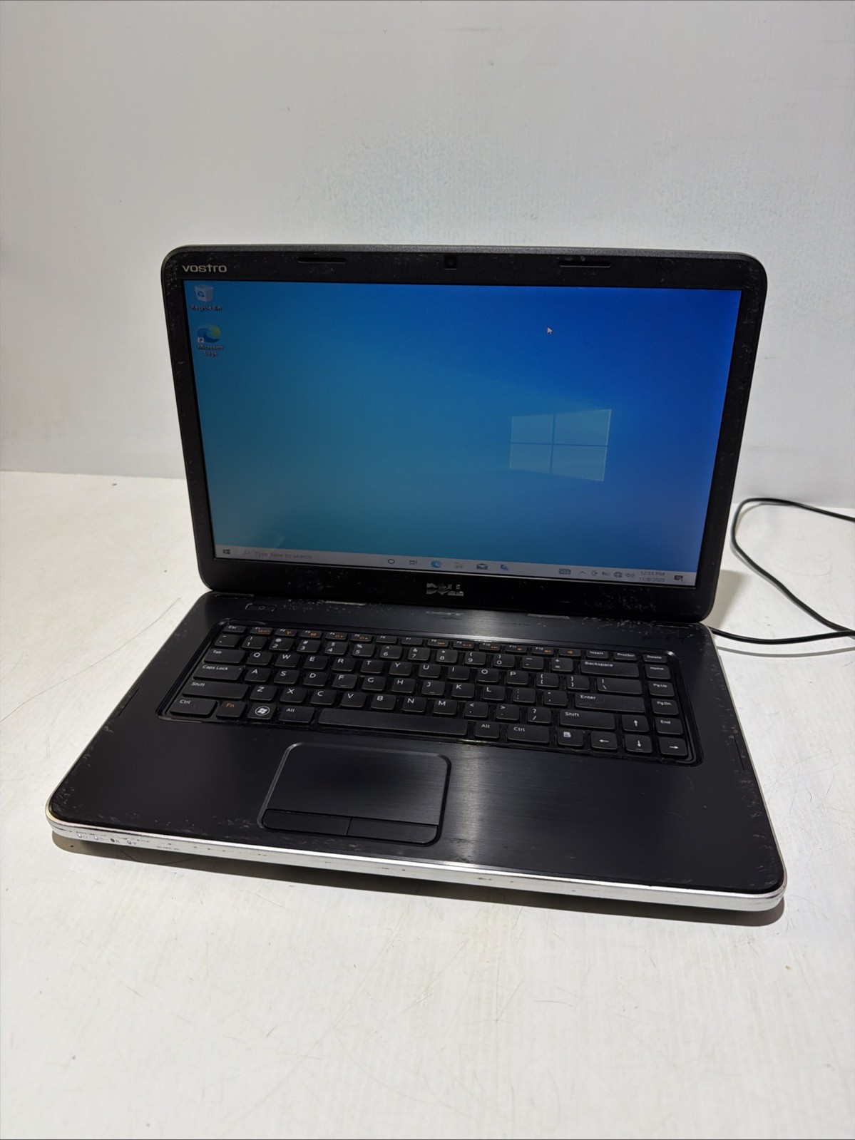 Dell Vostro 1540 15″ Laptop i3- M380 4gb Ram 320gb HDD Windows 10 Home No P/S