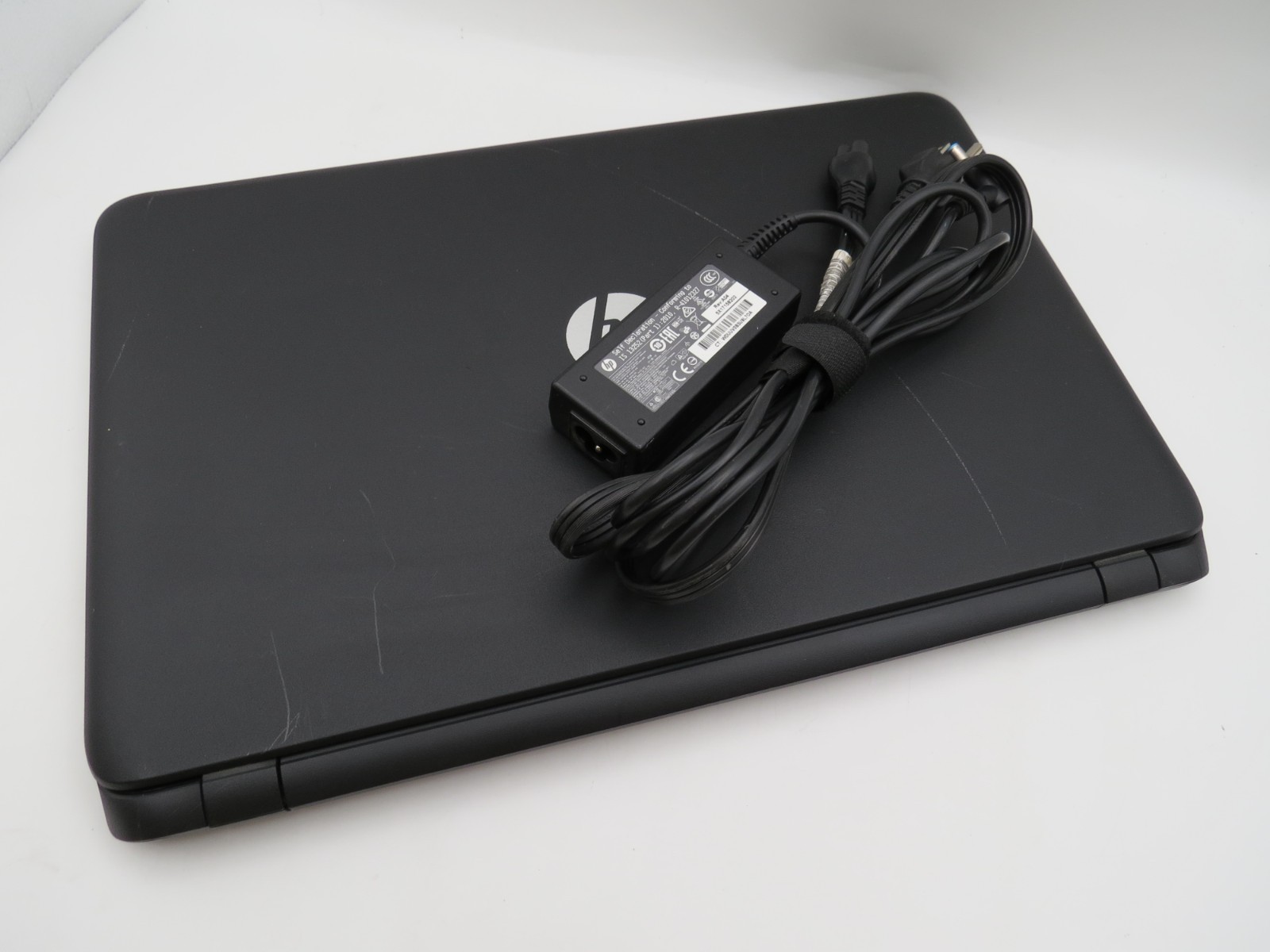 HP 15-f024wm | N3530 @ 2.16GHz | 8GB DDR3 | 256GB 2.5″ SATA SSD | No OS