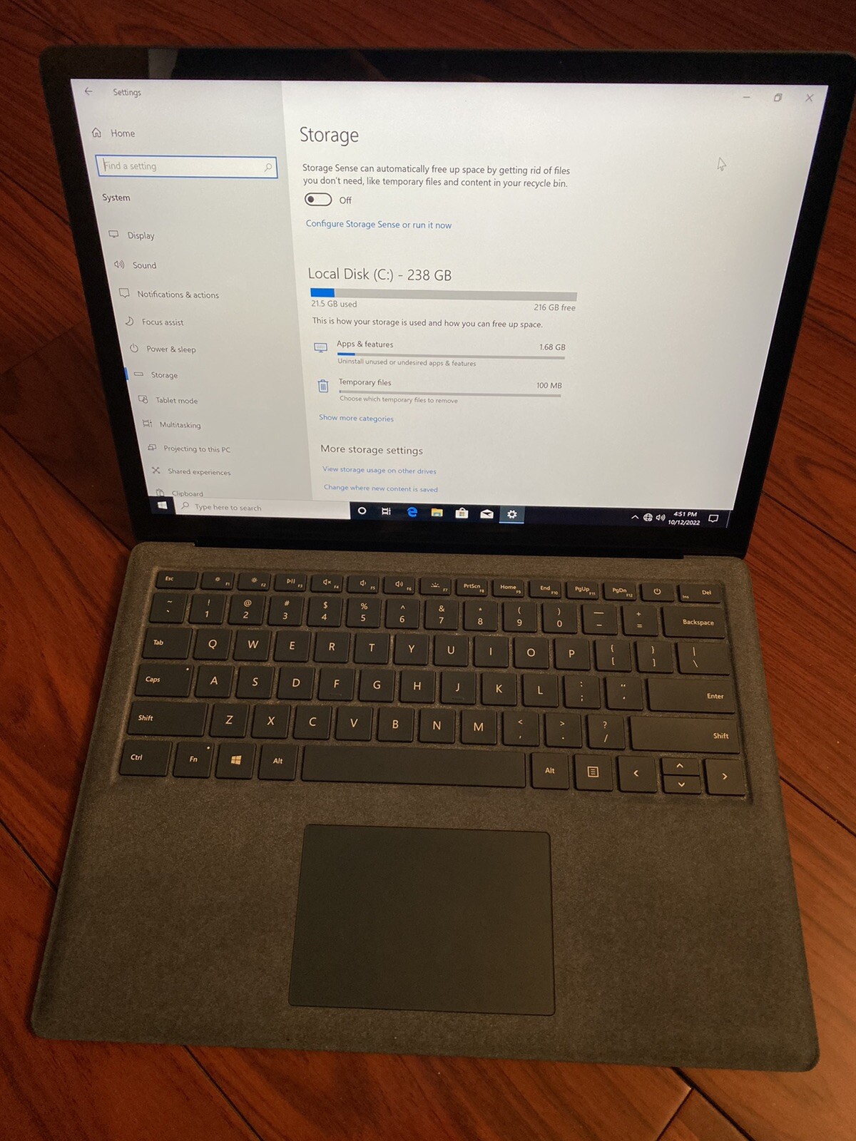 Microsoft Surface Laptop 13.5″ (256GB SSD, Intel Core i7-7660U, 2.50GHz, 8GB…