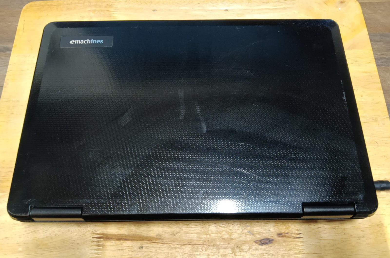 Emachines E527/Core2Duo T6600/2.20ghz/4gb/160gb/Windows 10 Home/Vga/15.6″