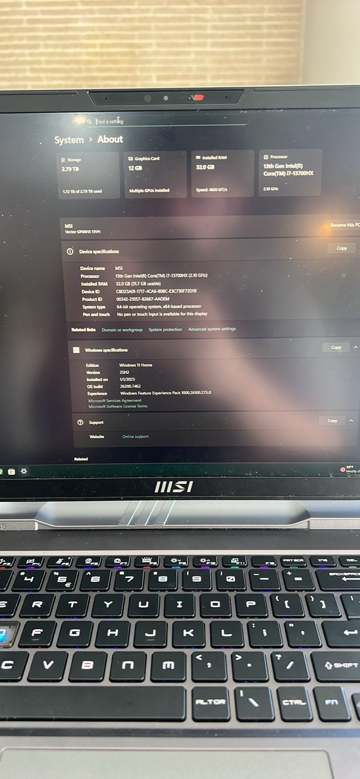 MSI Vector GP68 HX 13V i7-13700HX RTX 4080 32GB 3TB SSD 16in