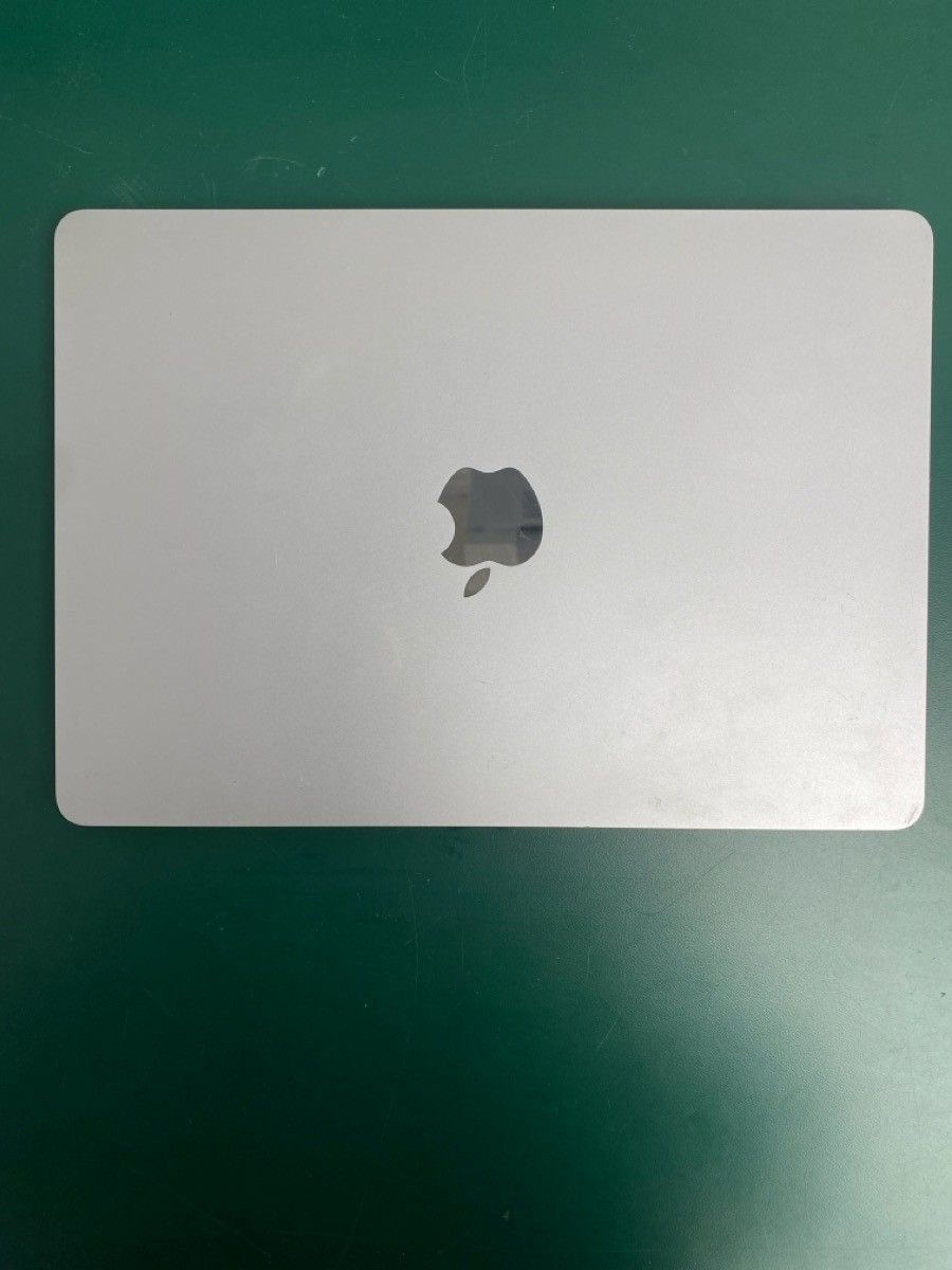 2022 Apple MacBook Air 13.6″ M2 3.5GHz 8GB RAM 512GB SSD A2681 (EZ5002472)