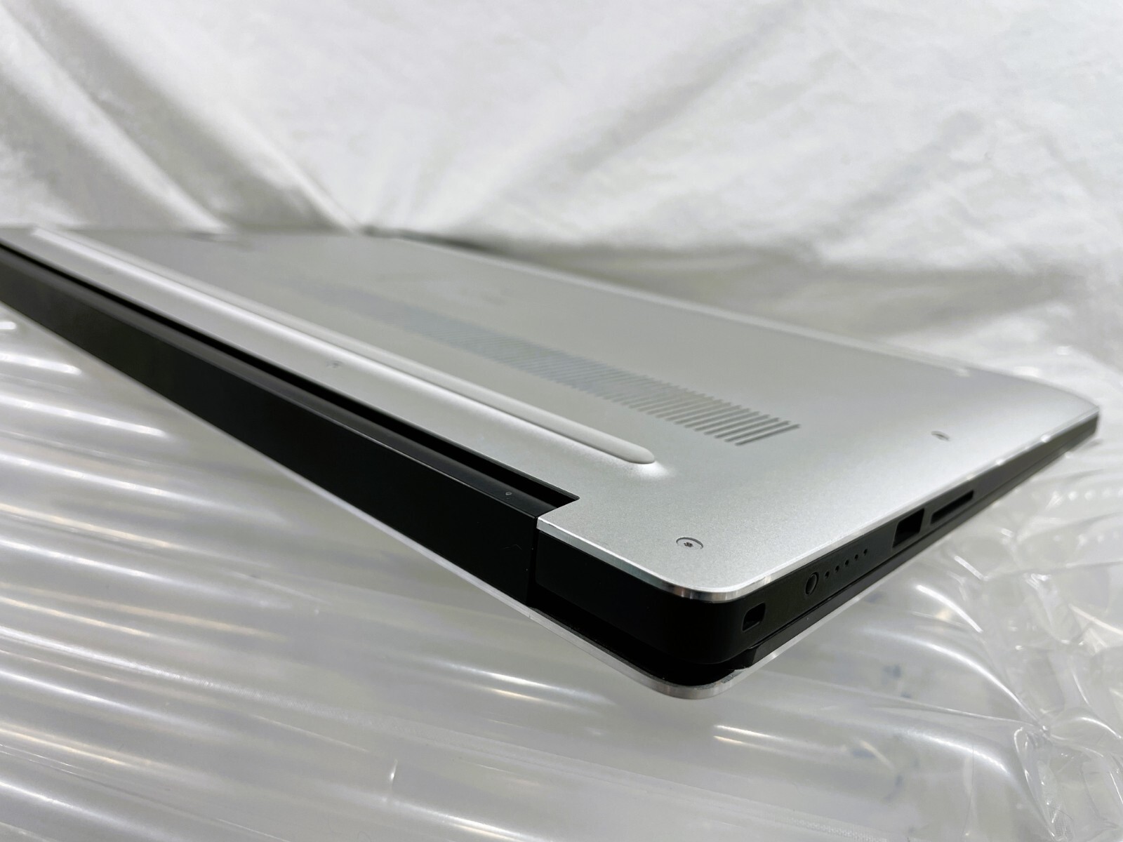Dell XPS 15 7590 4K TOUCH ✔i9-9980HK ✔32GB RAM ✔2TB SSD✔ Grade A