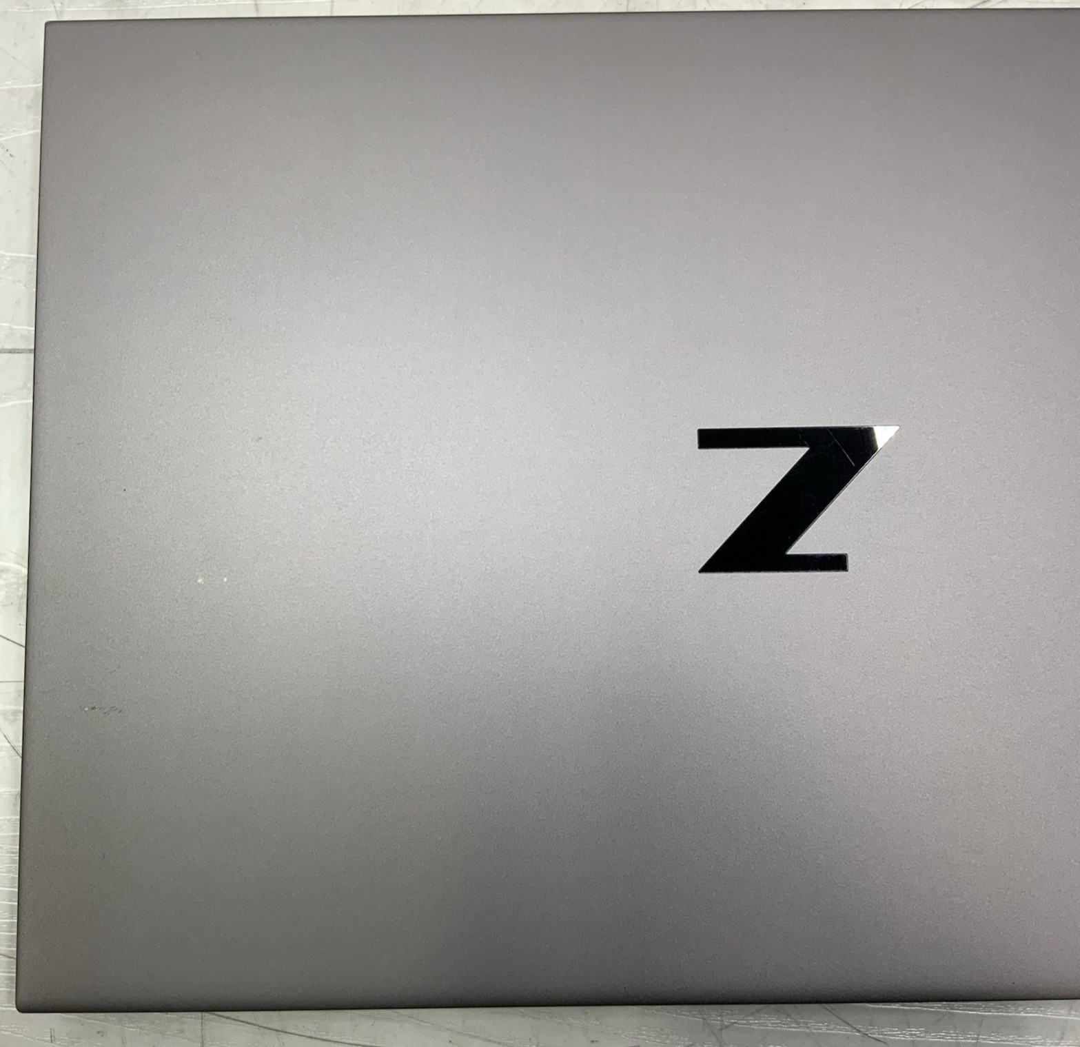 HP ZBook Studio 15 G8 Intel i7-11850H 512GB NVMe 32GB DDR4 RTX A2000 *READ