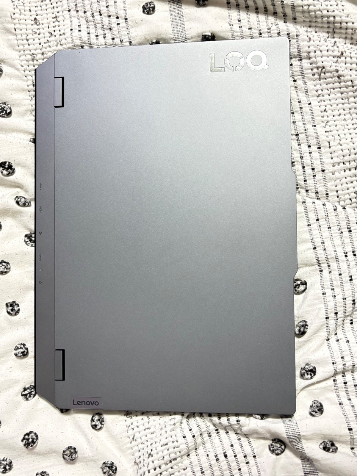 NEW Lenovo LOQ 15ARP9 15.6″ Gaming Laptop Ryzen 5 RTX 4050 16GB RAM 512GB SSD