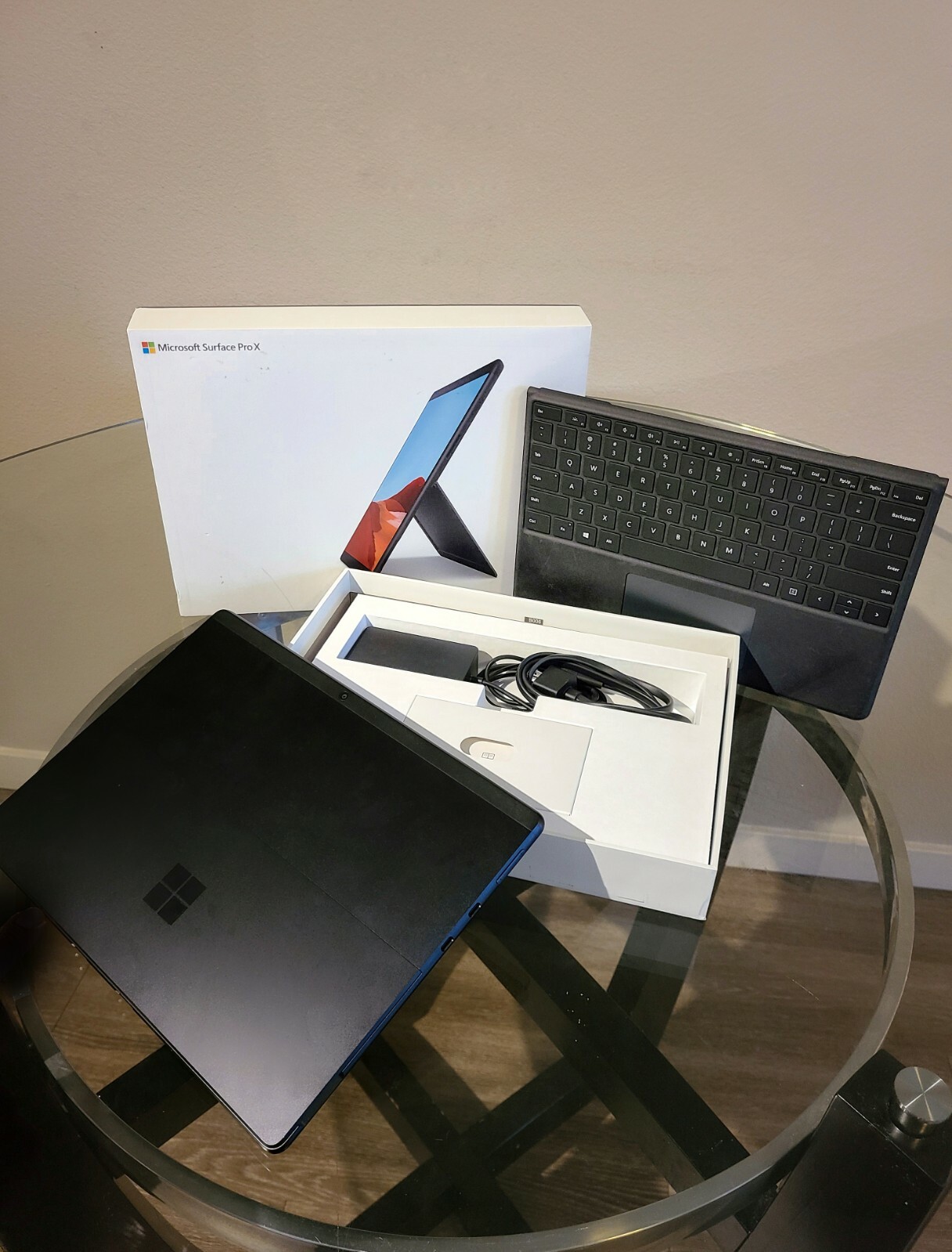 Microsoft Surface Pro X (SQ2) – 16gb RAM- 256GB SSD