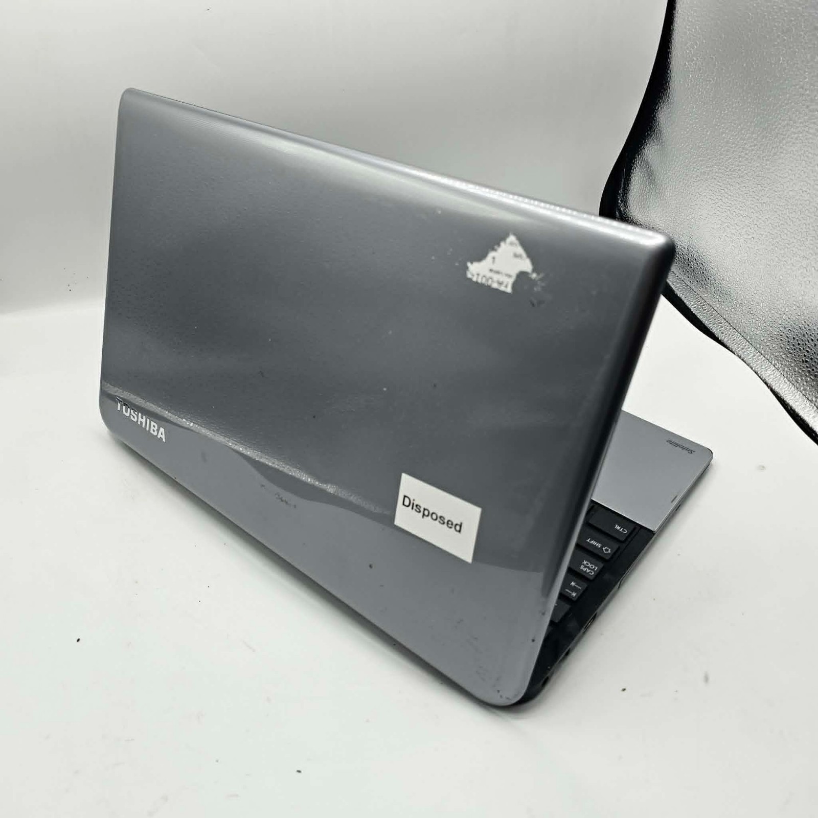 Toshiba Satellite L55 Intel Core i5 4200u No RAM No HDD 15.6″ FOR PARTS